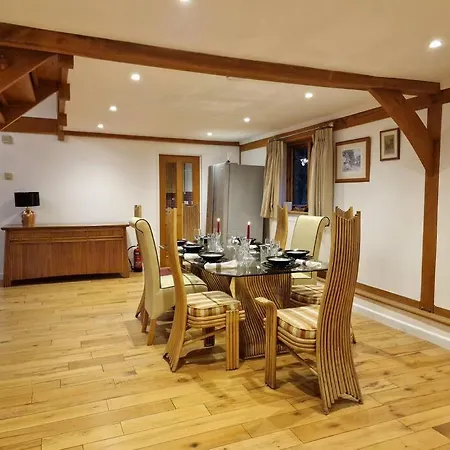 The Barn New Forest Free Paddle Boarding & Free Zip Wire. Ringwood Exterior foto