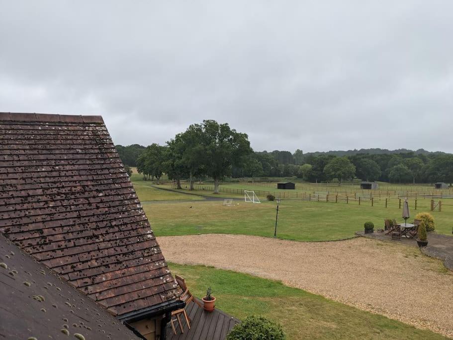 The Barn New Forest Free Paddle Boarding & Free Zip Wire. *